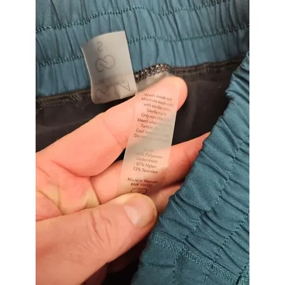 Calia By Carrie Underwood Shorts Small Green Running Under Layer Lined - Picture 8 of 15